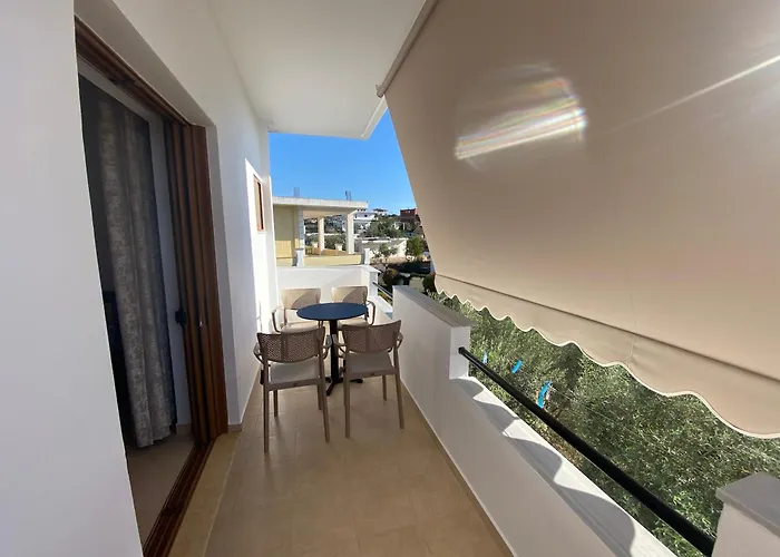 Ergys Apartments